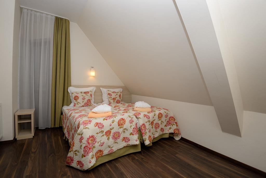 Hotel Nad Przelomem Sromowce Niżne Chambre photo